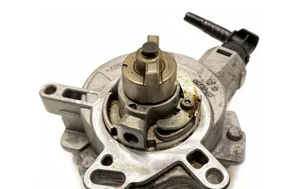 Ford Kuga II Vacuum pump BM5G2A451EC