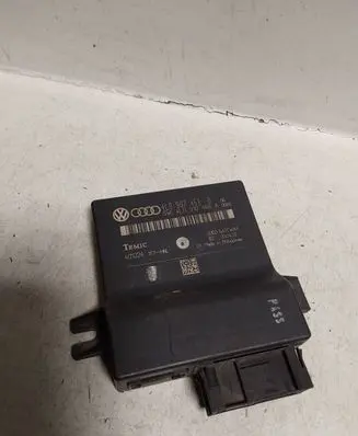 Audi Q7 4L Gateway control module 4L0907468B 4L0910468A