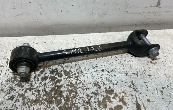 Toyota C-HR I Rear control arm