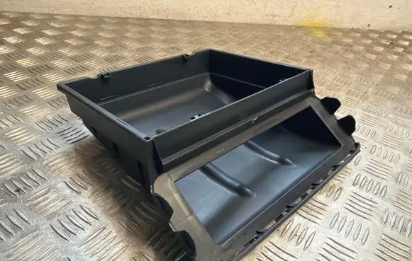 Mercedes-Benz C AMG W205 Cabin air micro filter frame (part) A2058308802