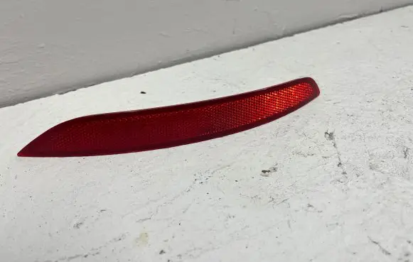 BMW 2 F46 Rear tail light reflector 7360871 24135110