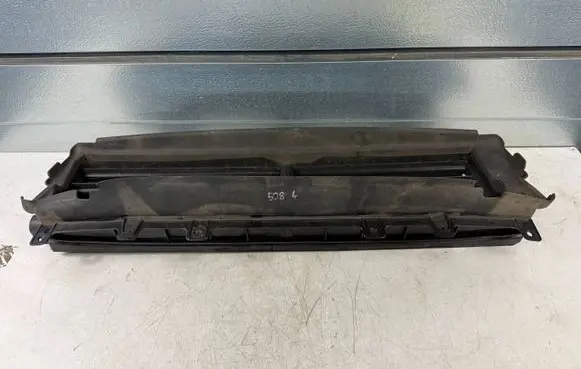 Radiator trim