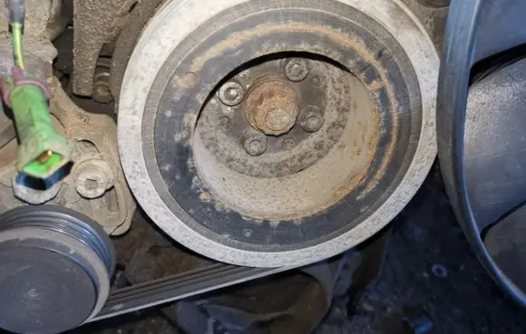 Volkswagen PASSAT B5 Crankshaft pulley