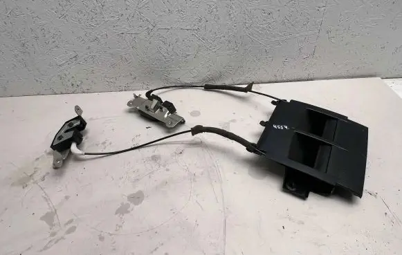 Volvo S60 Seat back rest lock catch 30727871 30761386 30767650