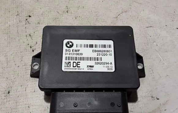 BMW 5 F10 F11 Hand brake control module 686280801