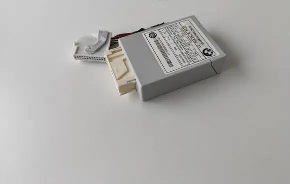 BMW 5 E60 E61 Air suspension control unit module (rear) 6769834 676983401 3714676983401