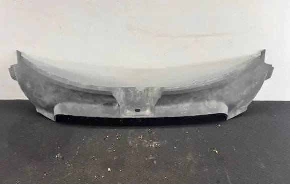 Audi A6 S6 C6 4F Radiator trim 4F0807081
