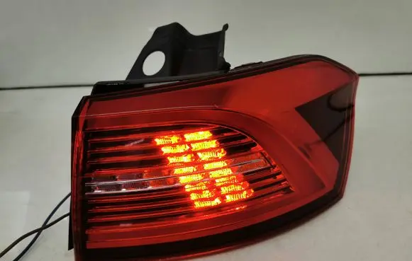 Volkswagen PASSAT B8 Rear/tail lights 3G9945208F 81440201