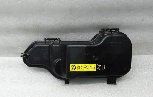 Volvo V70 Headlight/headlamp dust cover 30760152