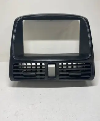 Honda CR-V Dash center air vent grill