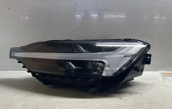 Volvo XC60 Headlight/headlamp 32404705