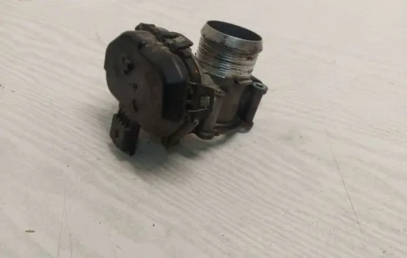 Peugeot 308 Throttle valve 9807238580 V29039645 23060907
