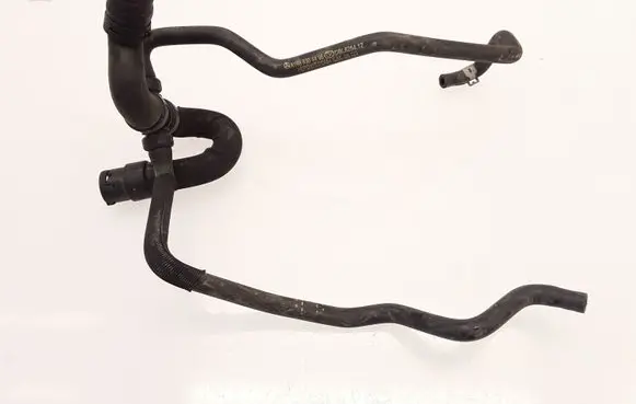 Mercedes-Benz B W245 Engine coolant pipe/hose A1698304496