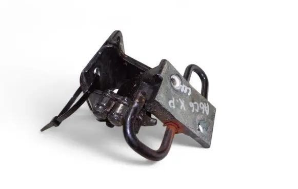 Audi A6 S6 C6 4F Front door lower hinge 8E0831411