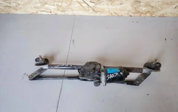 Hyundai Santa Fe Front wiper linkage and motor 981102B900