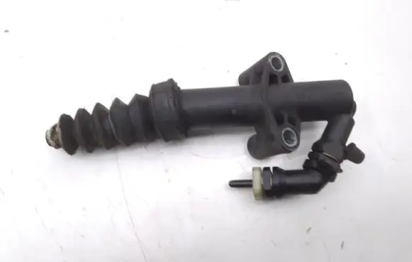 Citroen DS3 Clutch master cylinder 9683750480