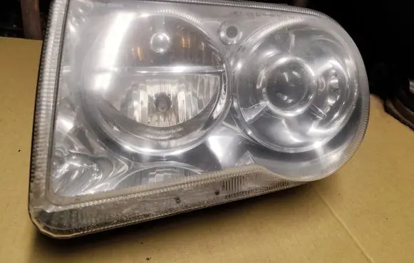 Chrysler 300 - 300C Headlight/headlamp 04806167AI
