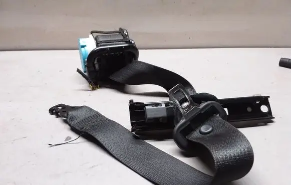 Opel Insignia A Front seatbelt