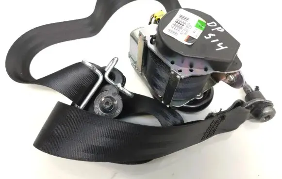 Ford Focus Front seatbelt BM5161294ADW 617232000