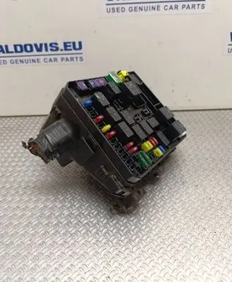 Peugeot 4007 Fuse box set PR06102000 470A1