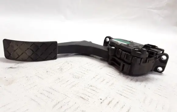 Skoda Fabia Mk1 (6Y) Accelerator throttle pedal 6Q1721503M 6PV00849641 740392