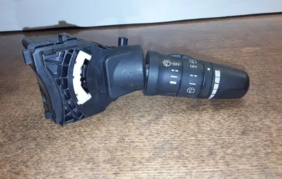 Nissan X-Trail T30 Wiper control stalk 252608H705