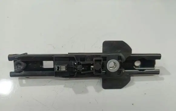 Ford Mondeo MK IV Seat belt adjustment rail 