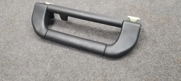 BMW X5 E53 Rear interior roof grab handle 8257226 1969983