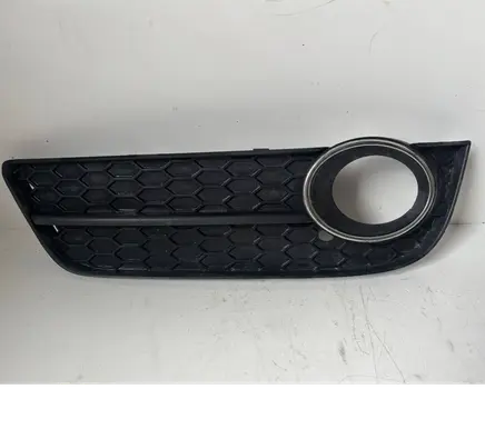Audi A5 8T 8F Front fog light trim/grill 8T0807681