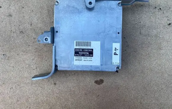 Toyota Land Cruiser (J120) Engine control unit/module 896616A330 89661-6A330 1758007243