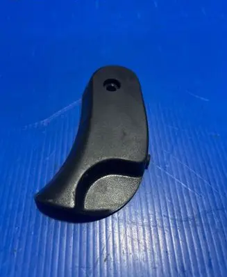 BMW 3 E46 Engine bonnet (hood) release handle 8223163