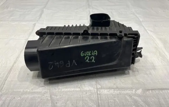 Alfa Romeo Giulia Air filter box 50533835