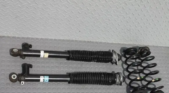 Honda Civic X Rear shock absorber/damper 52610