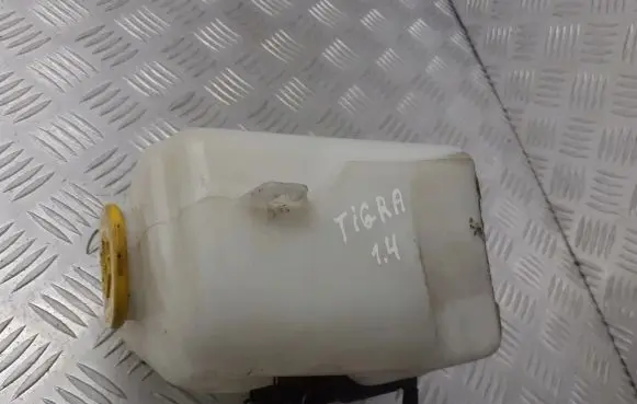 Opel Tigra B Windshield washer fluid reservoir/tank