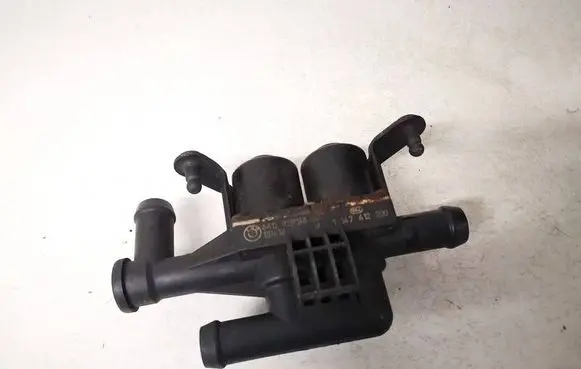 BMW 5 F10 F11 Coolant heater control valve 6411911916404