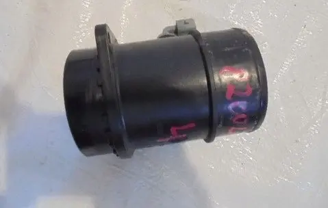 Renault Clio III Mass air flow meter 8200454482