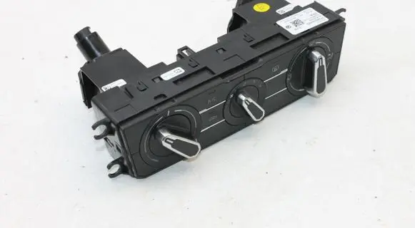 Volkswagen Polo VI Climate control unit 2G2820045D