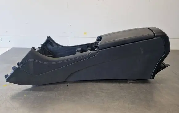 Mercedes-Benz GLC C253 Armrest A2536806306 A2056808804 A2478204002