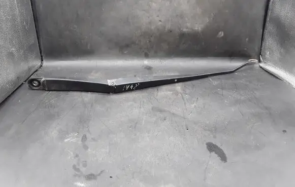 Nissan Micra Front wiper blade arm NOCODE