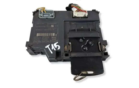 Renault Clio IV Ignition lock 285901547R A2C92561706