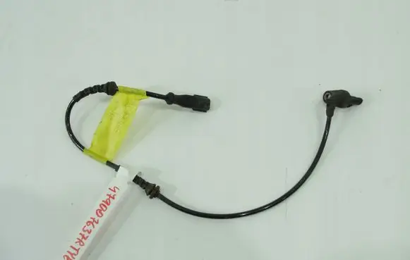 Dacia Duster ABS rear brake sensor 479007637R
