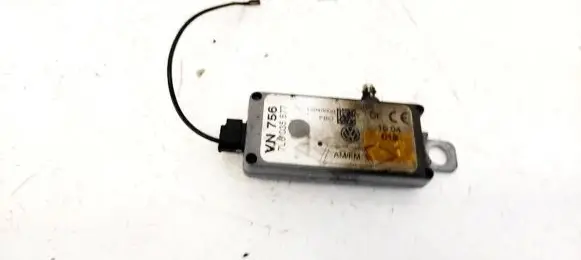 Volkswagen Touareg I Antenna control unit 7L6035577 VN756