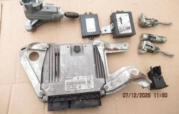 Toyota Yaris Engine control unit/module 0281012322 896610D450 1039S15560