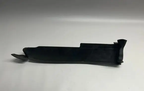 Audi A3 S3 8V Fender end trim 8V0821170D