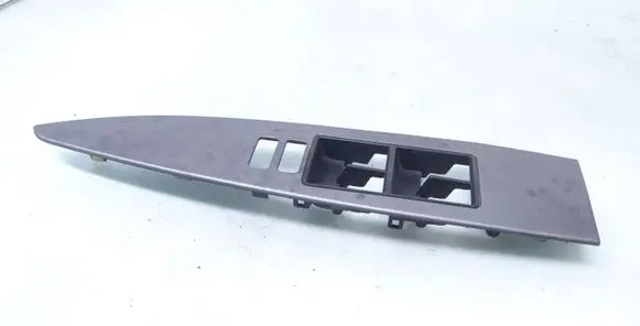 Toyota Avensis T270 Front door window switch trim 7423105200 7423105210