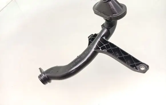 Mercedes-Benz CLS C219 Oil sump strainer pipe A2721800052