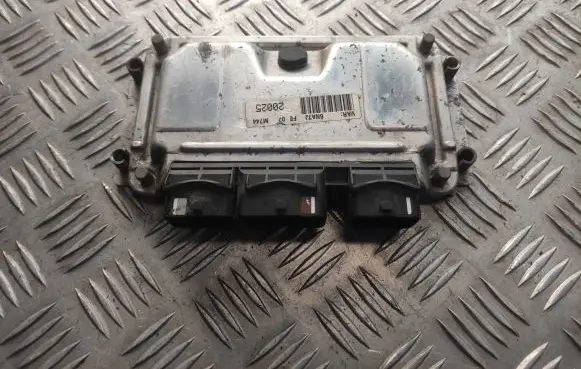 Volkswagen Golf IV Engine control unit/module 9637839580 0261206633