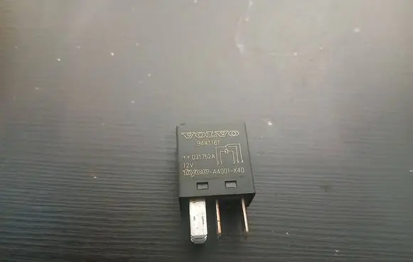 Volvo V70 Other relay 9441161 031752A