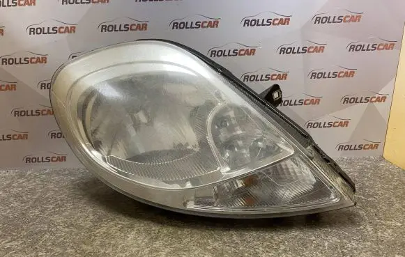 Opel Vivaro Headlight/headlamp 8200701366 93859834