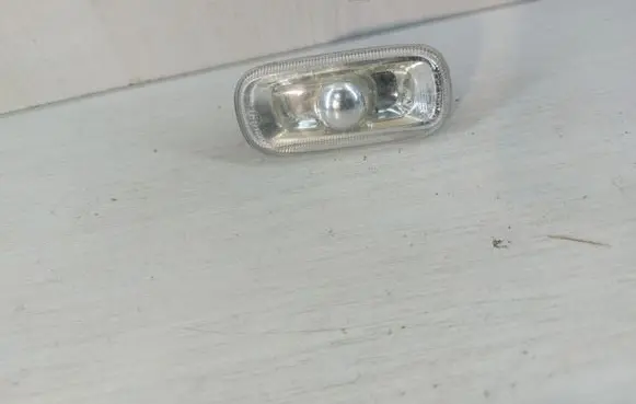 Audi A4 S4 B6 8E 8H Front fender indicator light 8E0949127